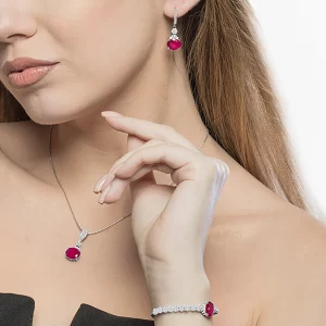 Rubria Couture Pendant Set