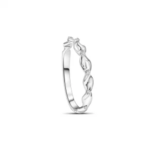 Sylphine Twist Band Ring